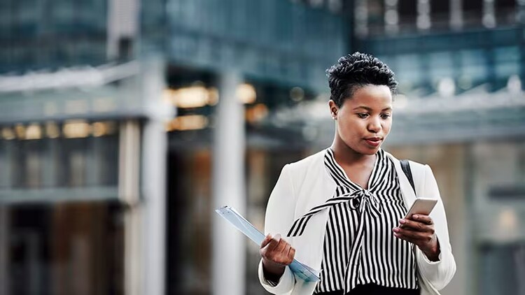 Digitally transforming the customer experience