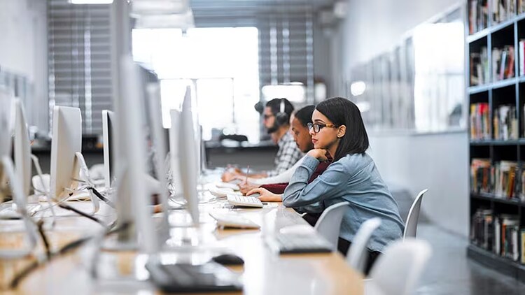 Confessions of an IT service desk staffer