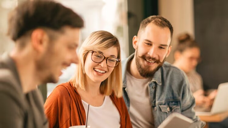 How we use ServiceNow tech internally: 3 workers collaborating