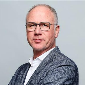 Jurgen Schon headshot