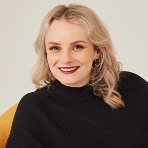 Danielle Magnusson headshot