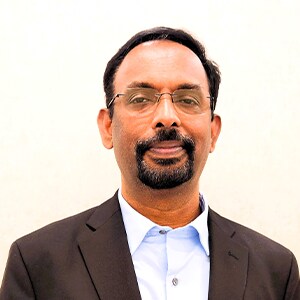 Vinay Pillai headshot