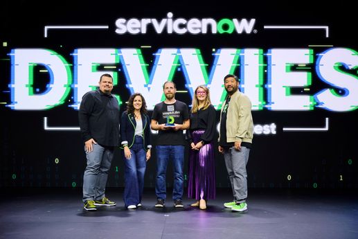 D3_Team_Photo_CreatorCon_Award_Winners_DC24019.jpg
