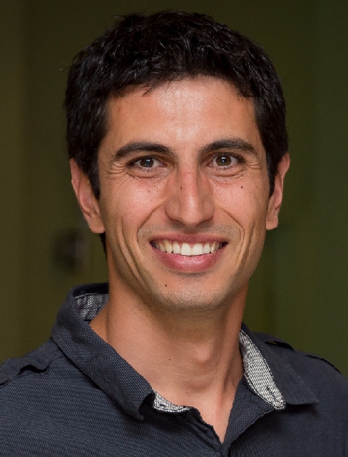 Manolis Sgouro1