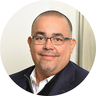 Porträt von Alan Rosa, CISO and SVP for Infrastructure and Operations bei CVS Health.