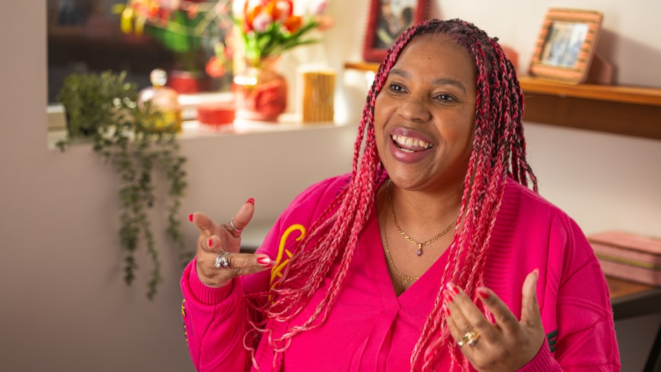 Regardez l’histoire de Meesh&nbsp;Miller qui s’est lancée dans une carrière dans le secteur des technologies et a su transformer ses idées en solutions grâce à ServiceNow.