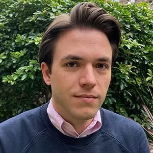 Yannic Rack ist ein in Schottland ansässiger Journalist.
