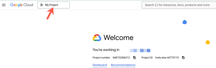 Google Cloud コンソールのランディングページの [プロジェクト] ボタン