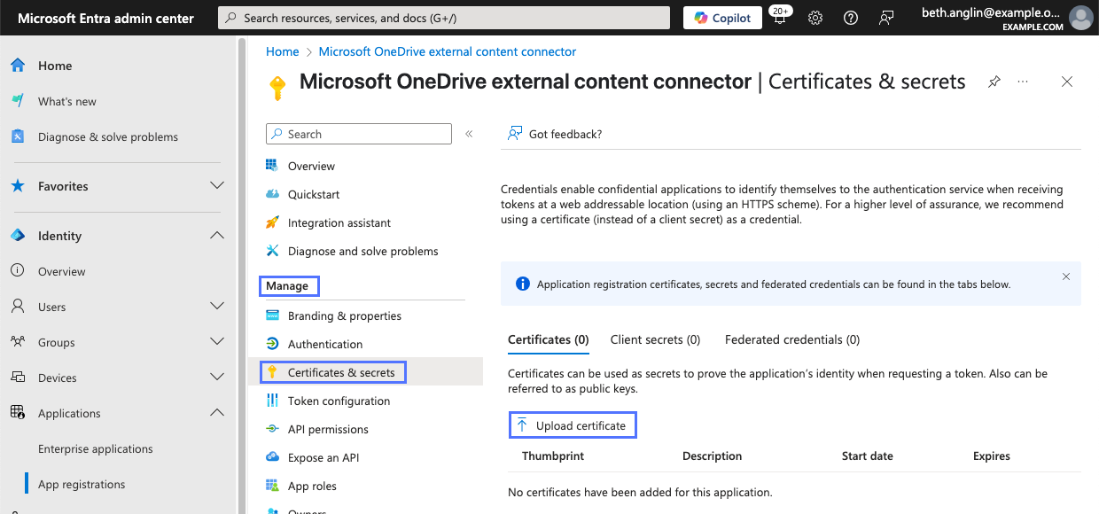 인증서 업로드 링크를 표시하는 애플리케이션의 인증서 및 비밀 페이지입니다Microsoft Entra 관리자 센터.