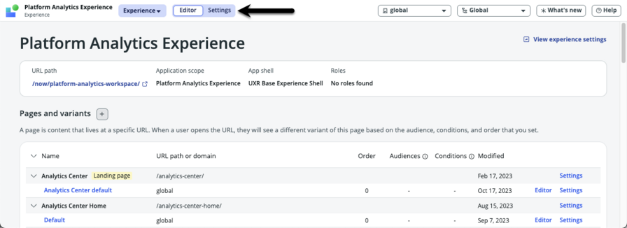 Seta que aponta para o botão de alternância de configurações na página de exibição da experiência.