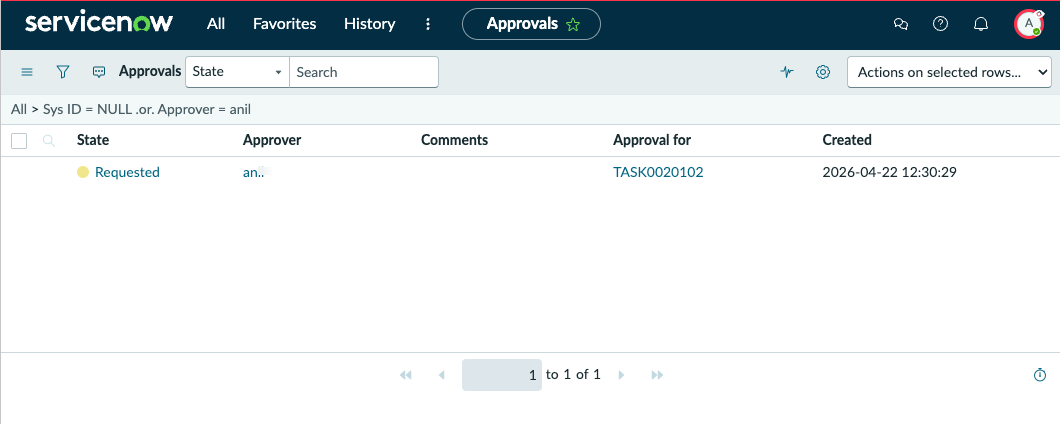 Approval Center showing the Approvals list with pending access requests and their details.