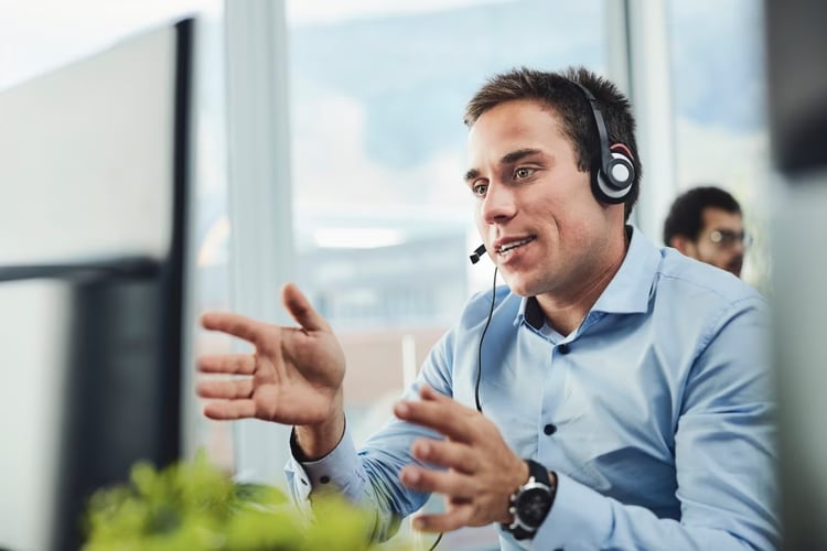 why-customer-experience-is-king-in-the-new-world-of-work