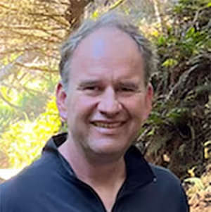 ruce Randall is the head of product and solution marketing for service operations, IT Service Management (ITSM), and AIOps at ServiceNow